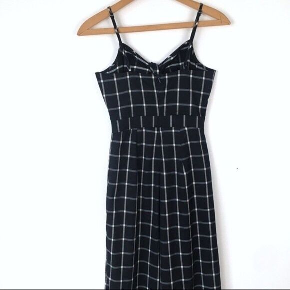 NWOT Romeo Juliet Couture Front Tie Jumpsuit - Picture 6 of 10